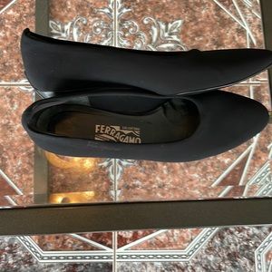 Salvatore Ferragamo Ballet flats great condition. Size 8.5 Made in Italy